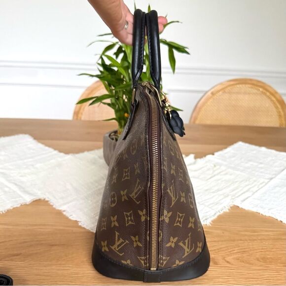 ✅AUTHENTIC✅LOUIS VUITTON ALMA PM - Picture 7 of 17